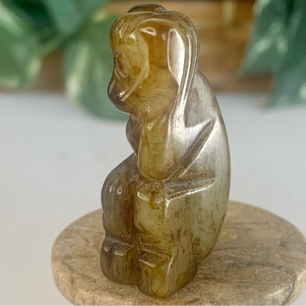 Vintage Chinese Zodiac Jade Monkey Pendant Bead Hand Carved Miniature Animal 1.7 - Picture 4 of 12
